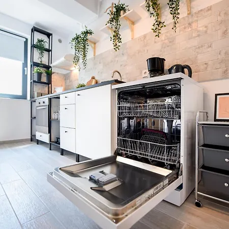 Modern In Nerva Traian - Contemporary Living At Its Finest *