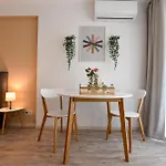 Modern In Nerva Traian - Contemporary Living At Its Finest Bucharest