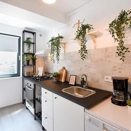 Modern In Nerva Traian - Contemporary Living At Its Finest