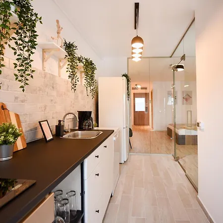 Апартаменты Modern In Nerva Traian - Contemporary Living At Its Finest Бухарест