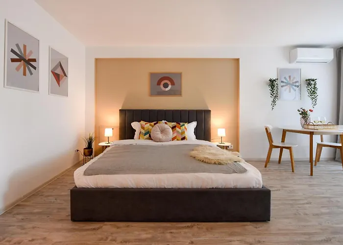 Apartamento Modern In Nerva Traian - Contemporary Living At Its Finest