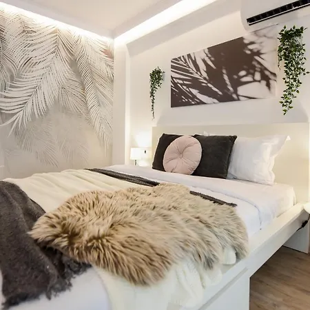 Modern In Nerva Traian - Contemporary Living At Its Finest *