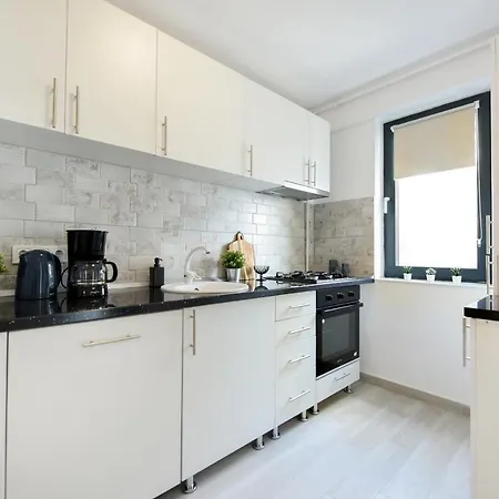 Appartamento Modern In Nerva Traian - Contemporary Living At Its Finest *